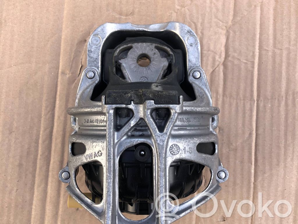 Engine mount bracket   4M0199372HA