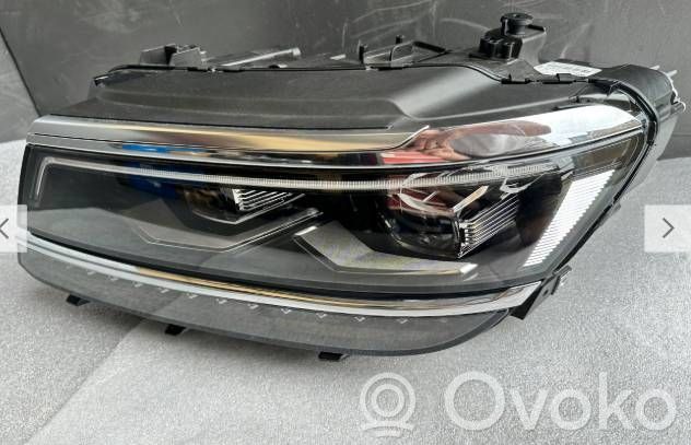 Volkswagen Tiguan Lampa przednia 
