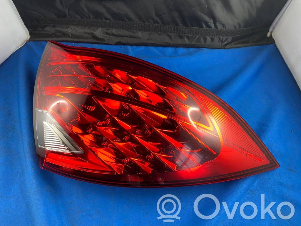 Porsche Cayenne (92A) Lampa tylna 