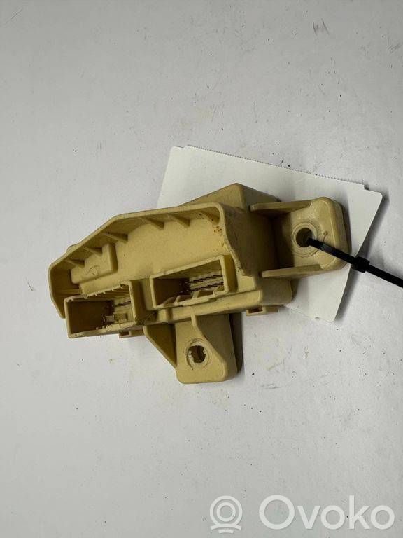 KIA Pro Cee'd III Fuse module 