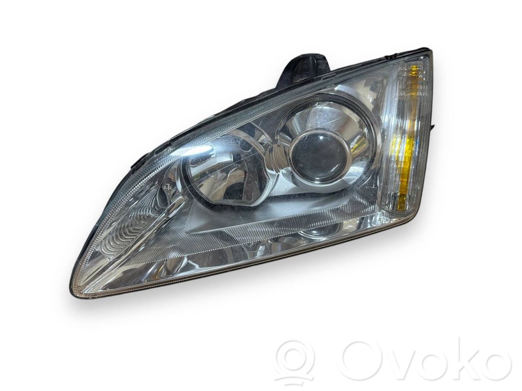 Ford Focus Headlight/headlamp 