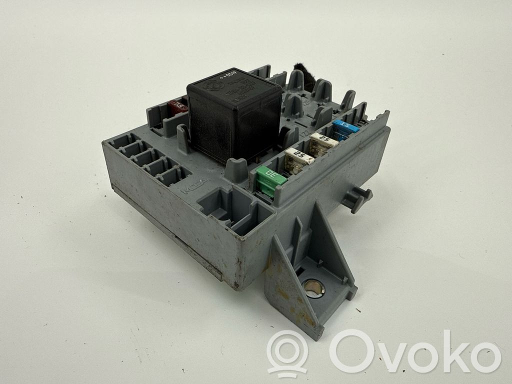 Alfa Romeo 159 Fuse module 