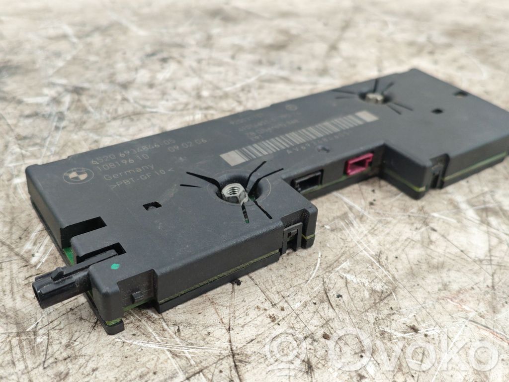 BMW 3 E90 E91 Antenas pastiprinātājs 