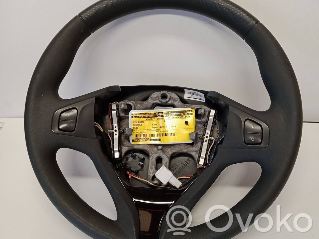 Renault Clio IV Ohjauspyörä 
