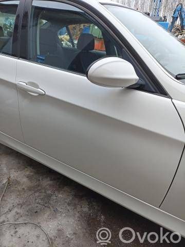 Porte avant