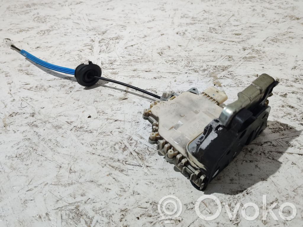 Audi A4 S4 B8 8K Front door lock 