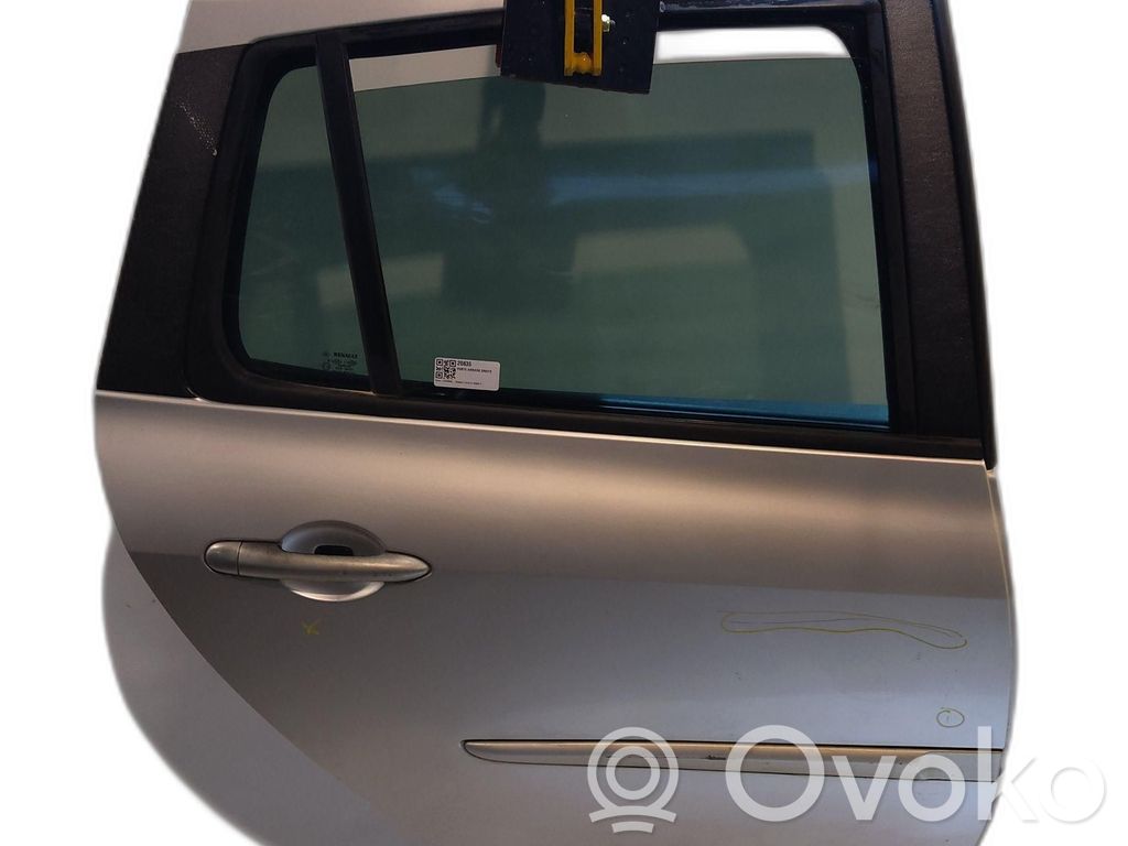 Renault Clio III Puerta trasera 