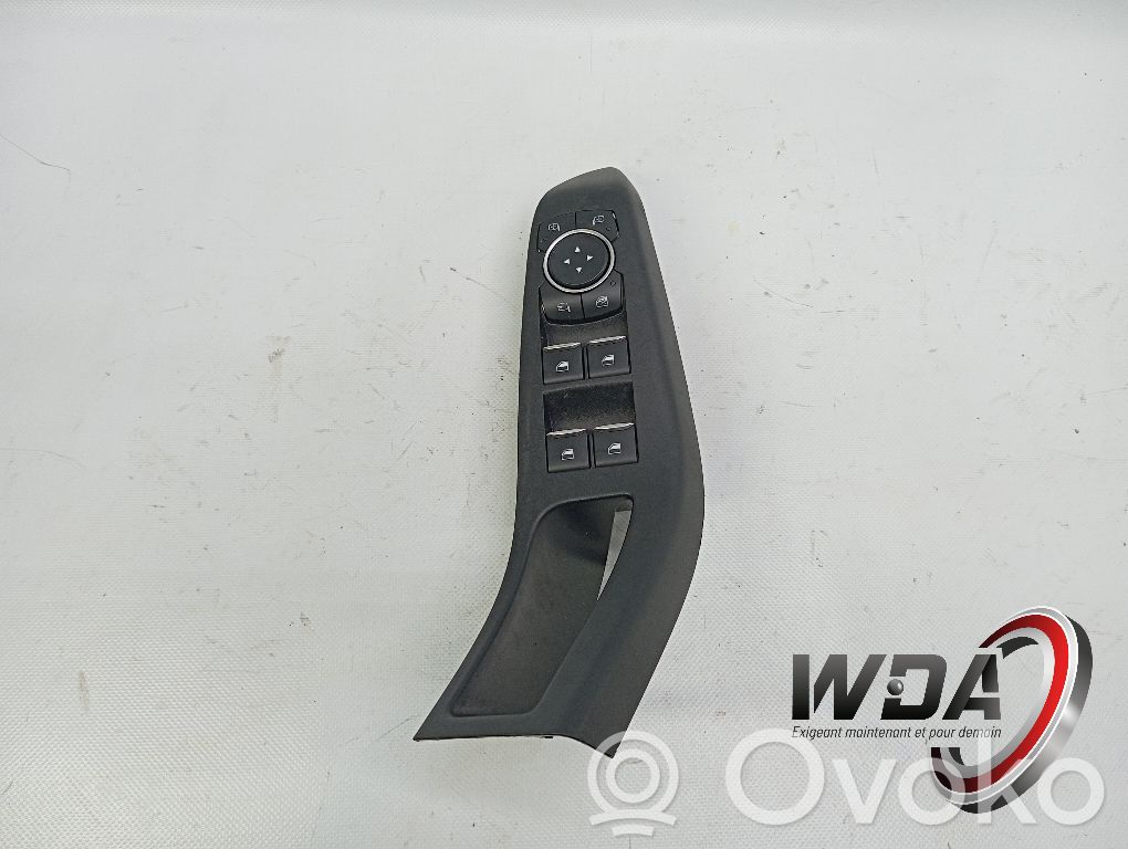 Ford Fiesta Przyciski szyb 