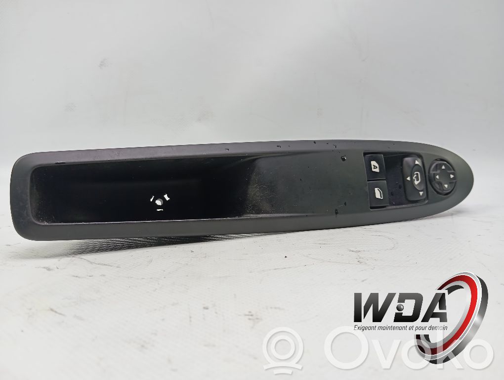 Citroen DS3 Electric window control switch 