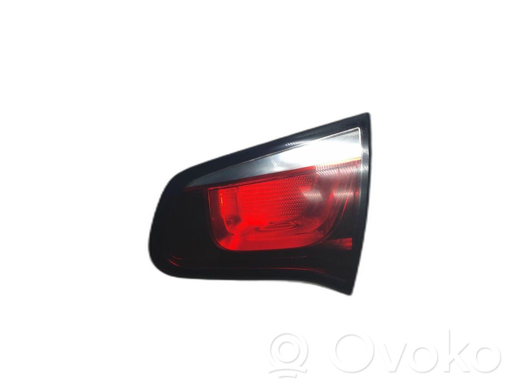 Citroen C3 Lampy tylnej klapy bagażnika 