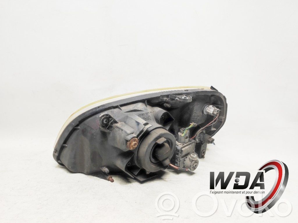 Suzuki Ignis Lampa przednia 