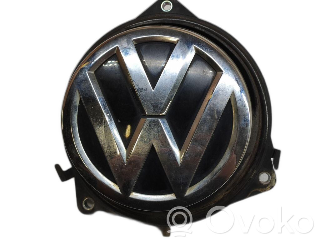 Volkswagen Golf VII Przycisk otwierania klapy bagażnika 