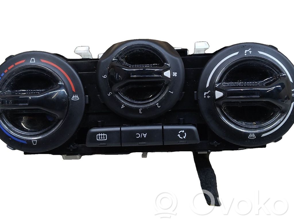 Peugeot 208 I Panel klimatyzacji 