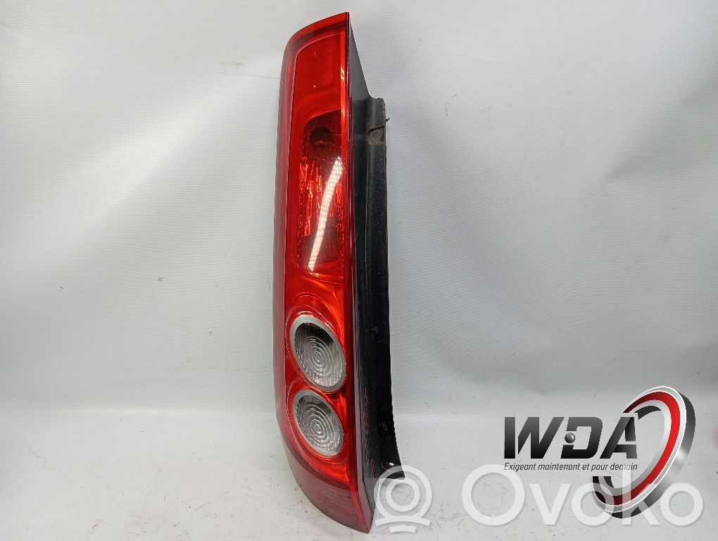 Ford Fiesta Lampa tylna 