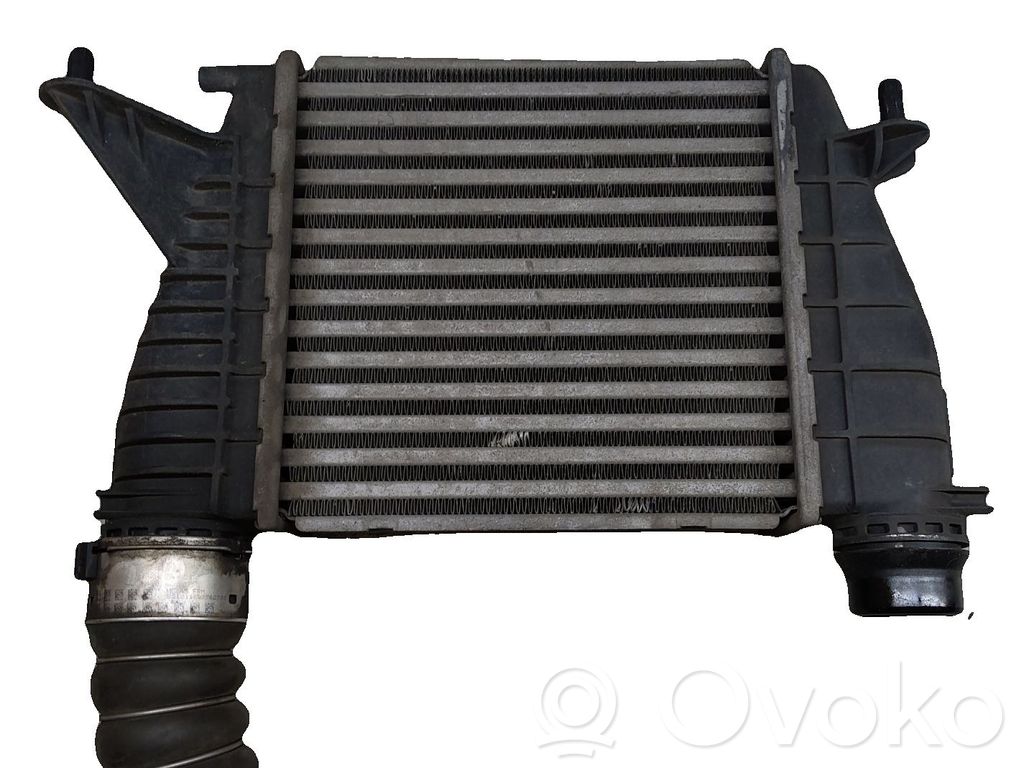 Renault Clio III Intercooler radiator 