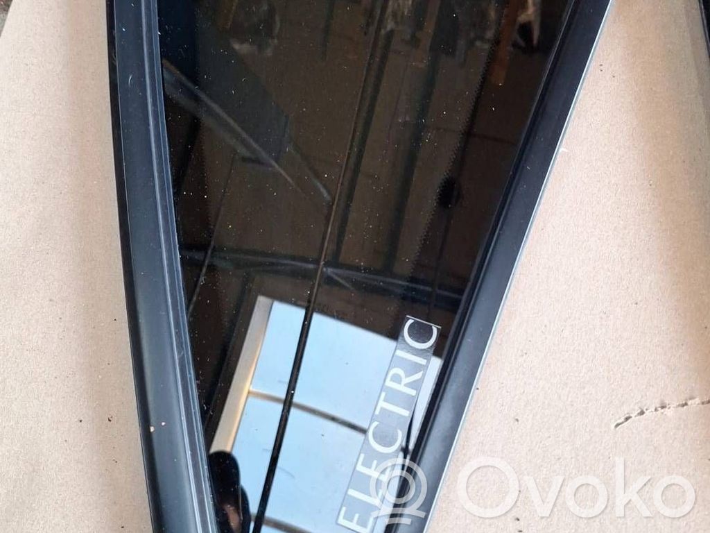 Rear side window