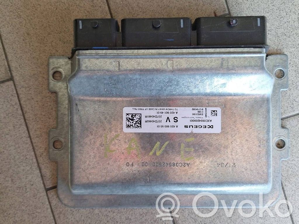 Engine control unit/module ECU   237D40462R,A4209009501,A4209014901,A3C09342000