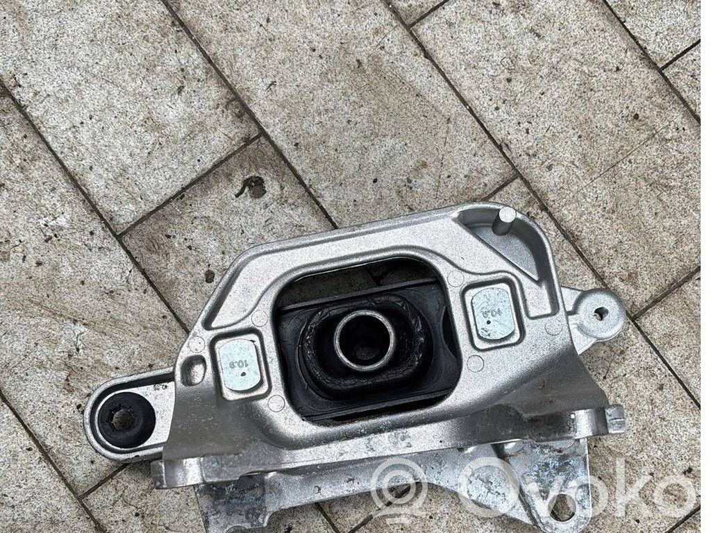 Renault Kangoo III Engine mount bracket 