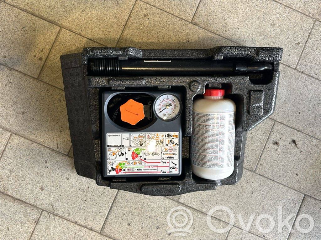 Renault Scenic E-Tech V Tool set 