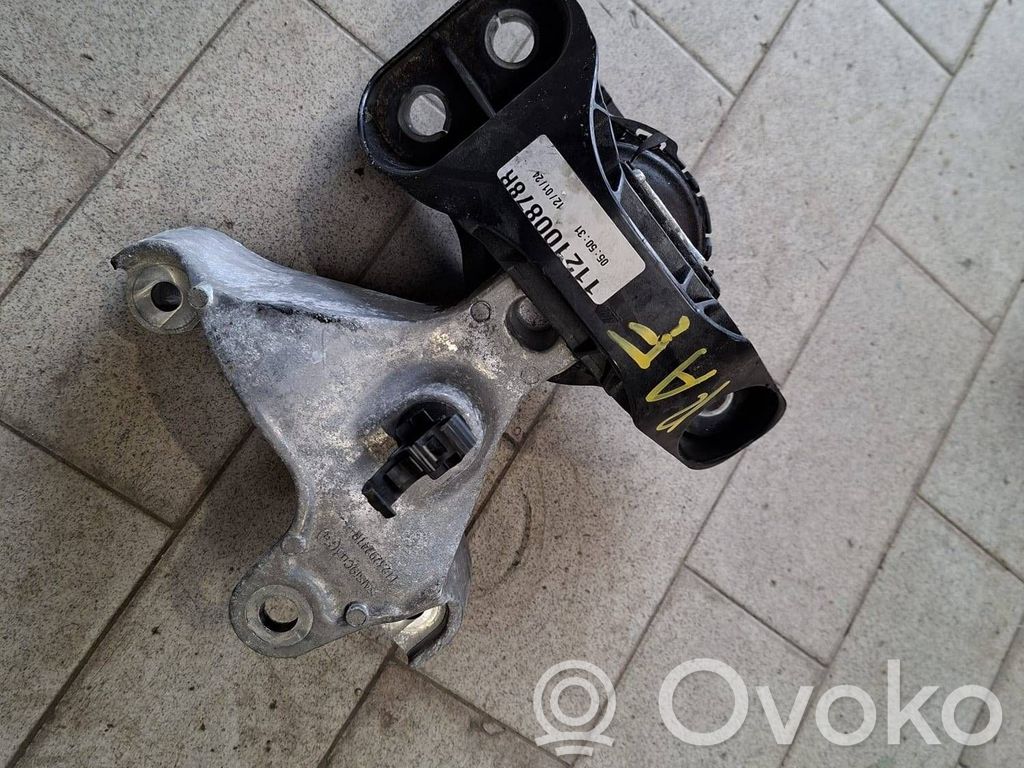 Renault Rafale Engine mount bracket 