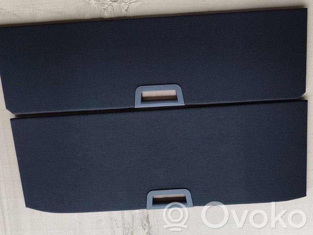 Parcel shelf