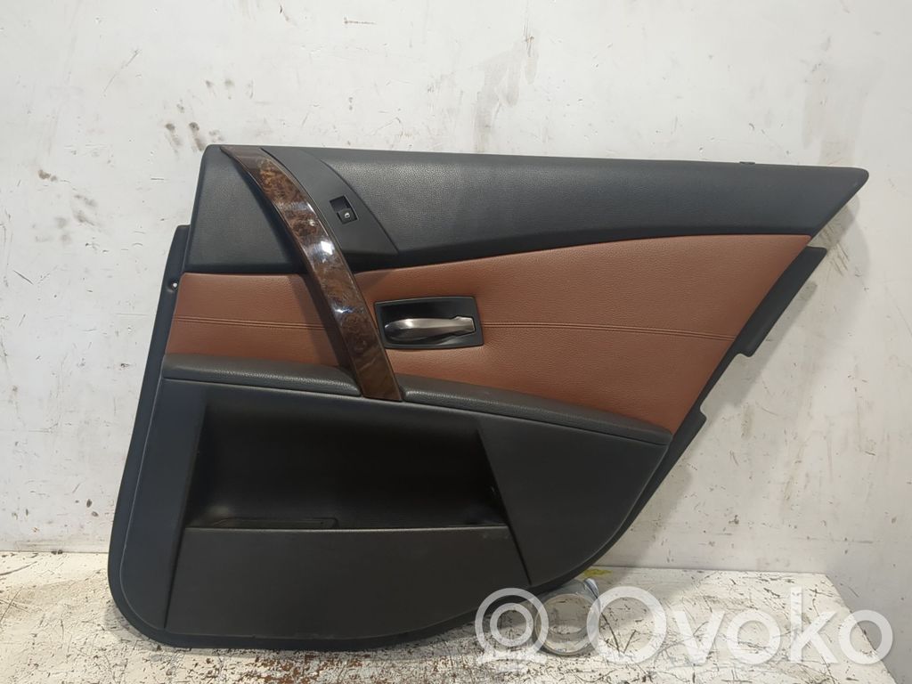Takaoven verhoilu   E345962