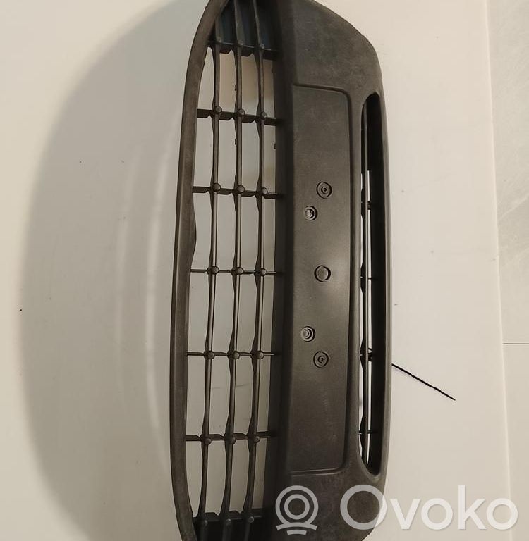 Ford Ka Priekšējais režģis 