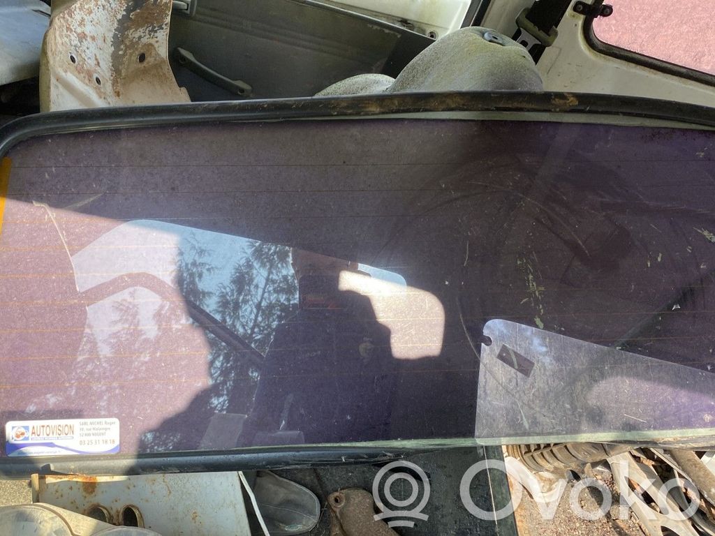 Suzuki Samurai Lunetă spate 