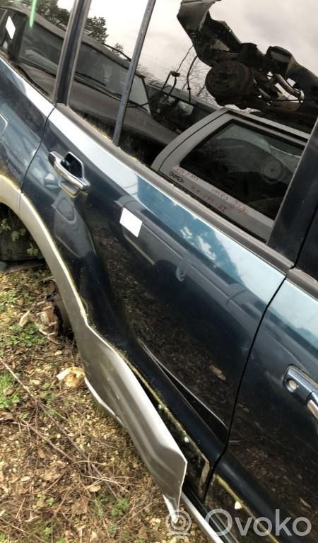 Mitsubishi Pajero Puerta trasera 