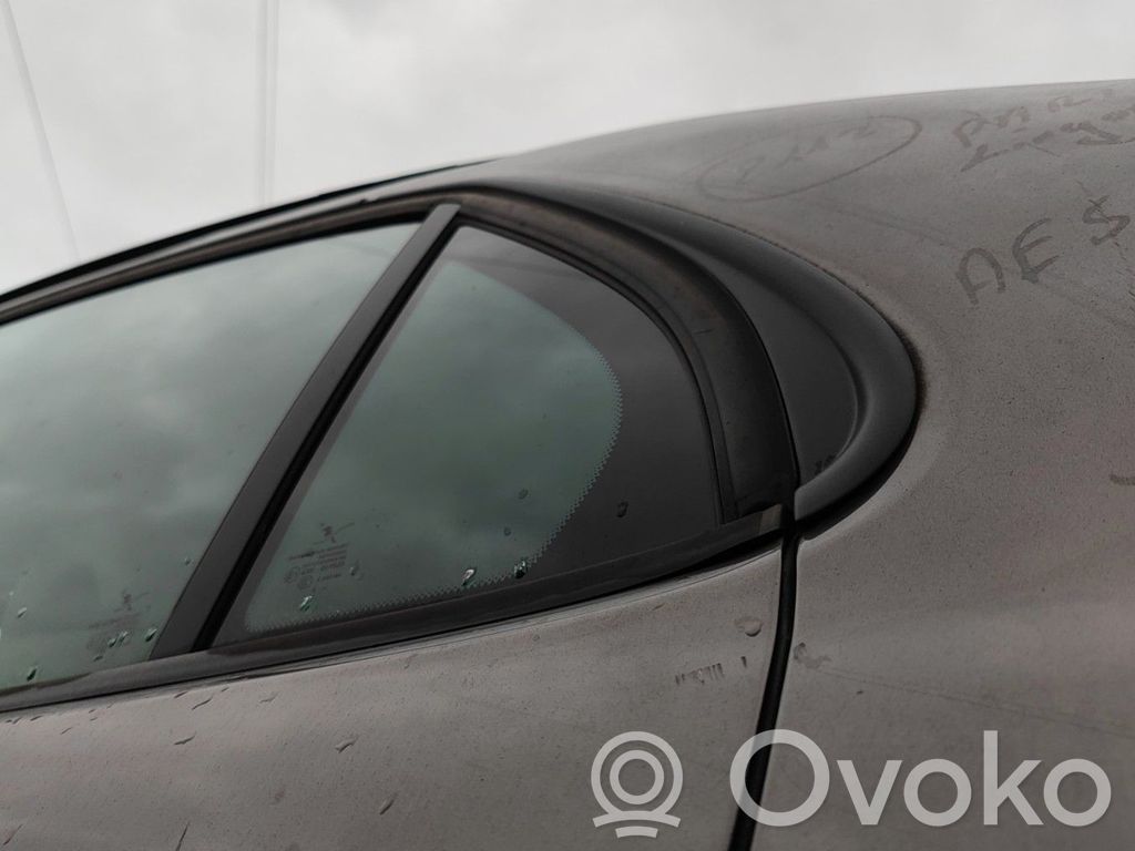 Saab 9-3 Ver2 Ventanilla de ventilación de la puerta trasera 
