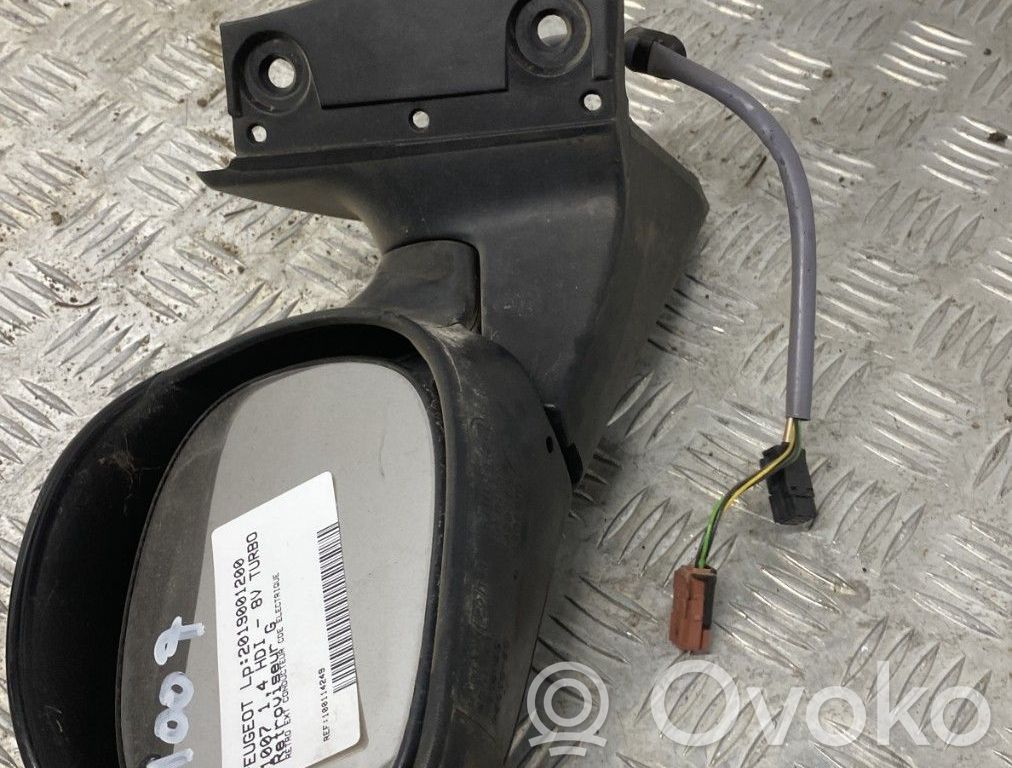 Peugeot 1007 Espejo lateral manual 