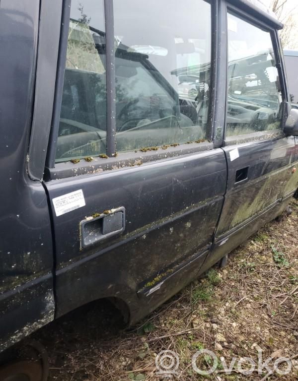 Land Rover Discovery Galinės durys 