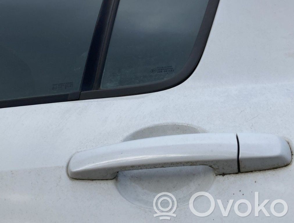 Suzuki SX4 Ventanilla de ventilación de la puerta trasera 