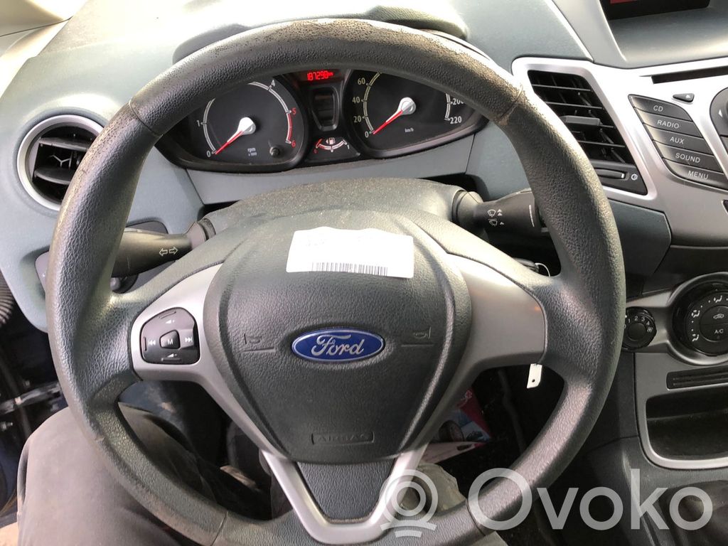 Ford Fiesta Ohjauspyörä 