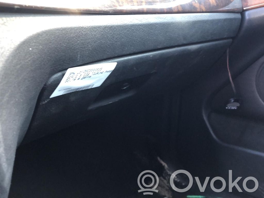 BMW 5 E39 Daiktadėžės (bordačioko) komplektas 