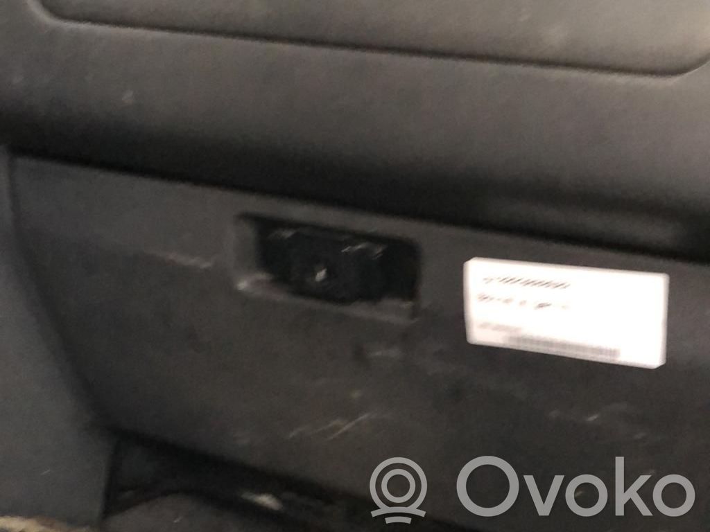 Mitsubishi Pajero Juego guantera 