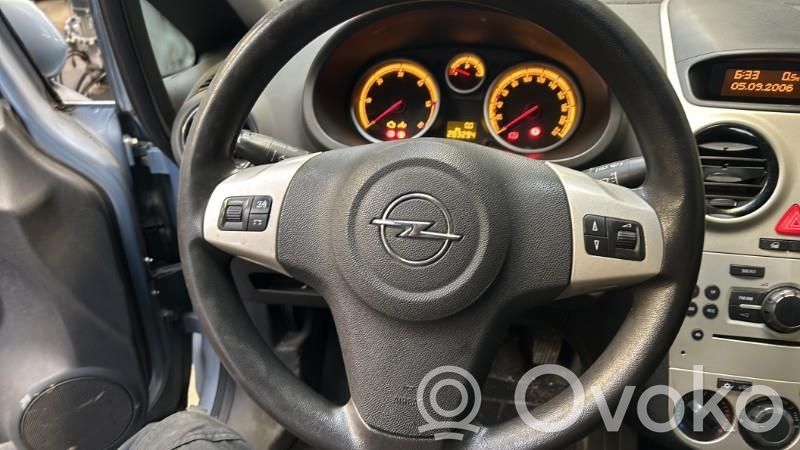 Opel Corsa D Ohjauspyörä 
