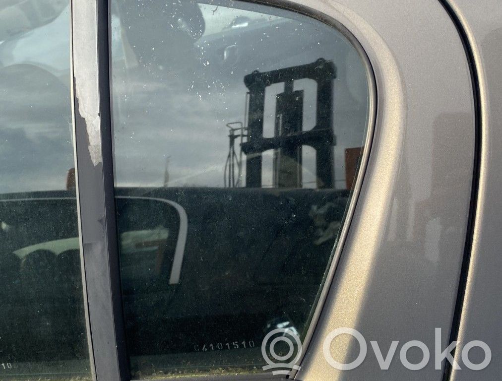 Rear side window