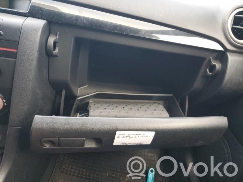 Mazda 3 I Handschuhfach komplett 