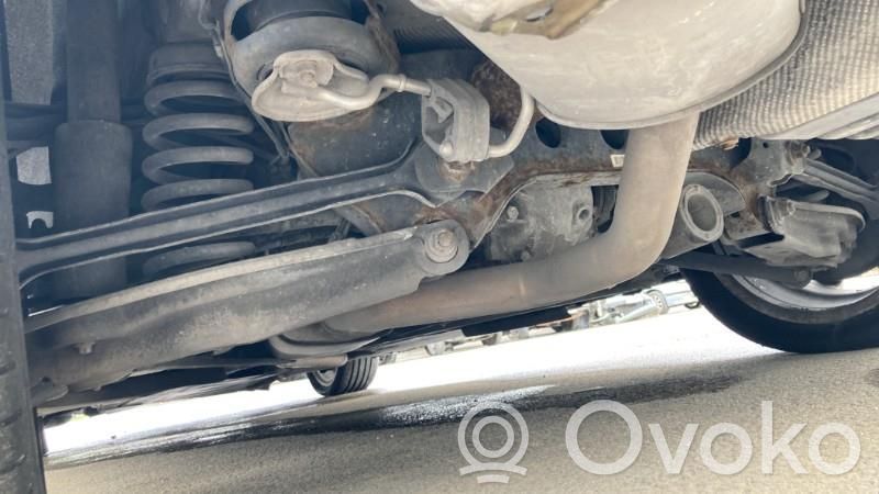 BMW 1 E81 E87 Galinis traversas 