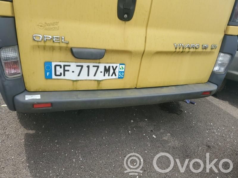 Opel Vivaro Bară spate 