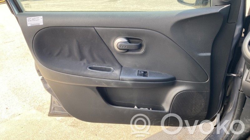 Nissan Note (E11) Rivestimento del pannello della portiera anteriore 