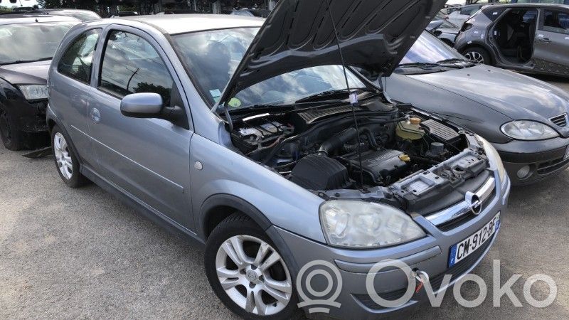 Opel Corsa C Polttoainesäiliö 