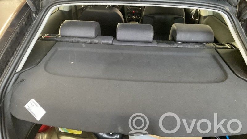 Audi A3 S3 8P Hattuhylly 