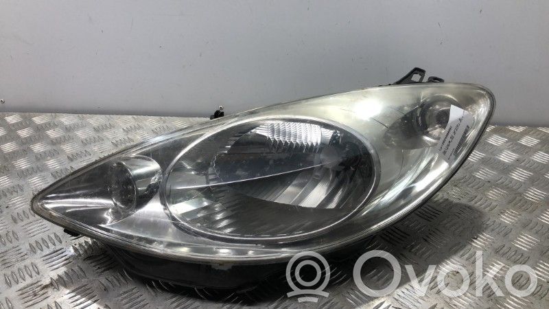 Peugeot 1007 Headlight/headlamp 