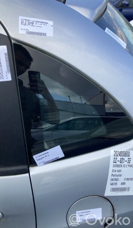 Citroen C3 Szyba karoseryjna tylna 