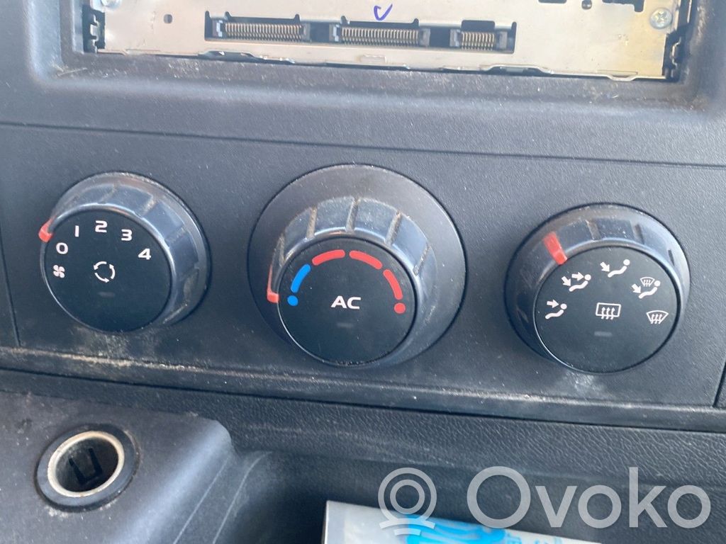 Opel Movano B Climate control unit 