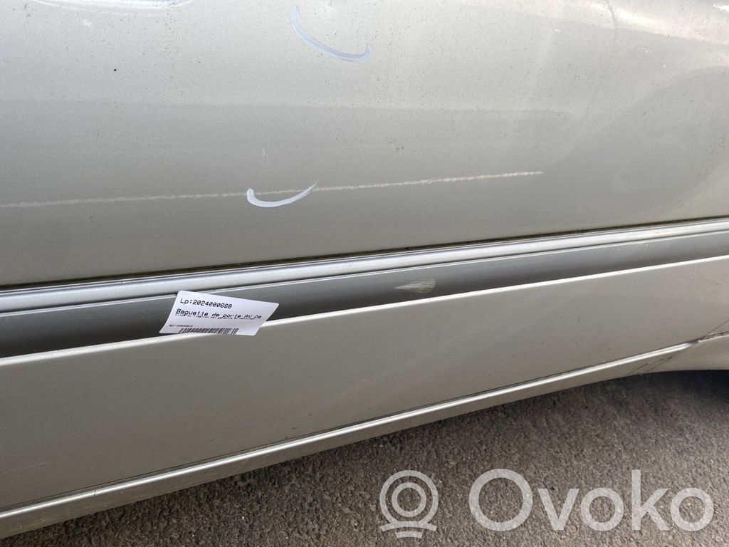 Mercedes-Benz C W202 Listwa drzwi przednich 