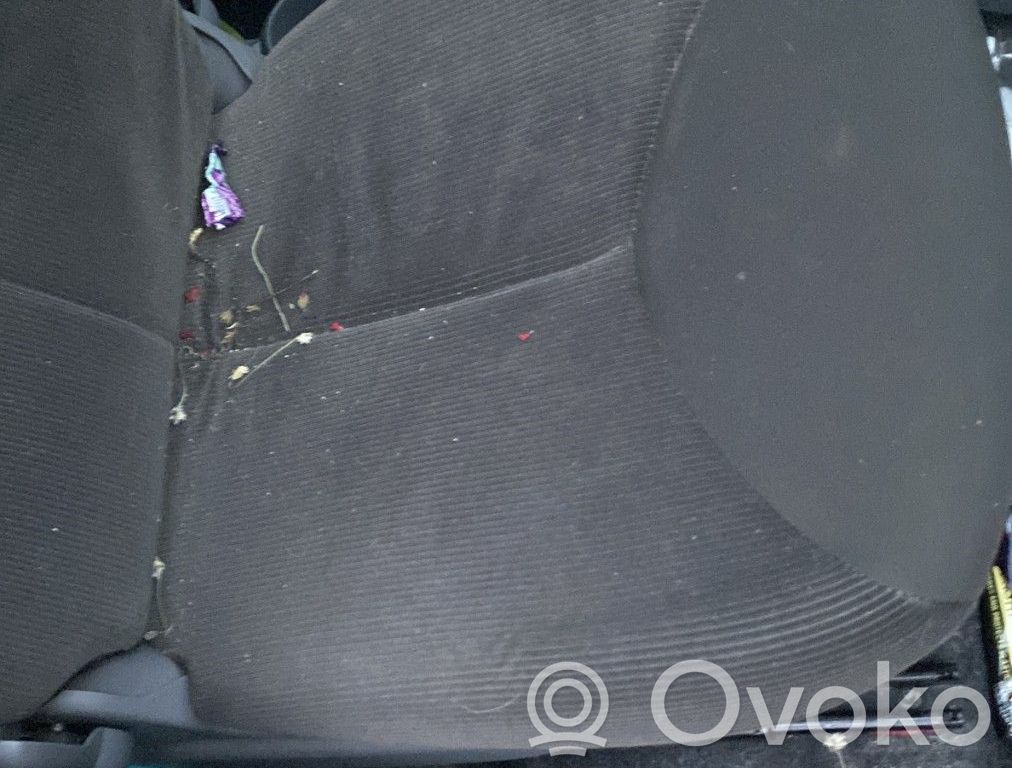 Citroen C1 Etumatkustajan istuin 