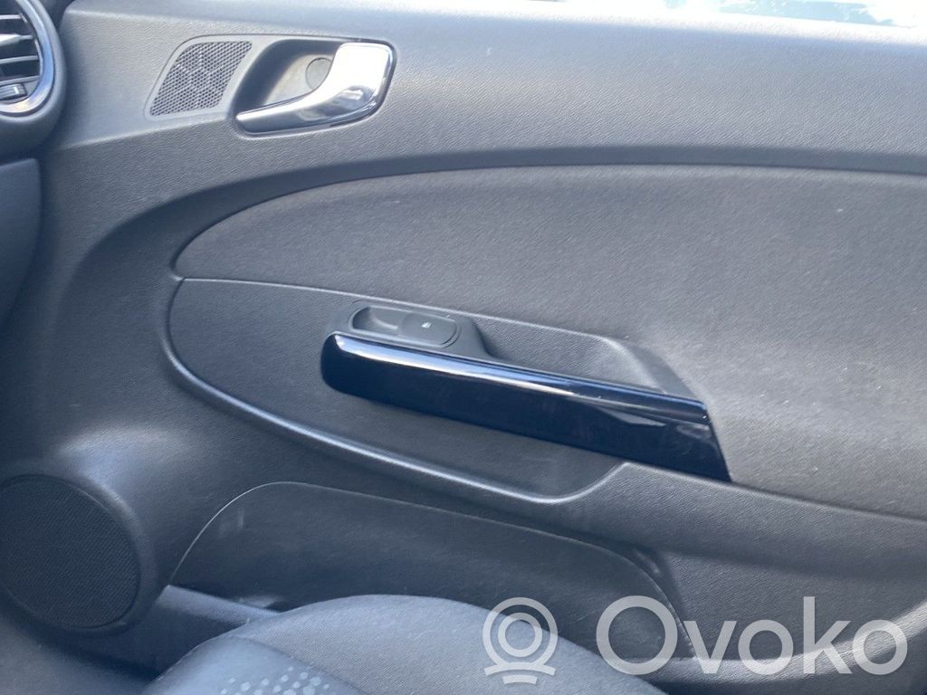 Opel Corsa D Priekšējo durvju apdare 